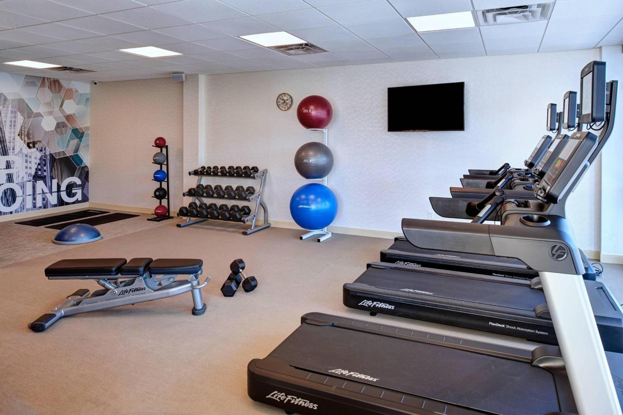 Springhill Suites By Marriott Grand Rapids West Грандвилл Экстерьер фото