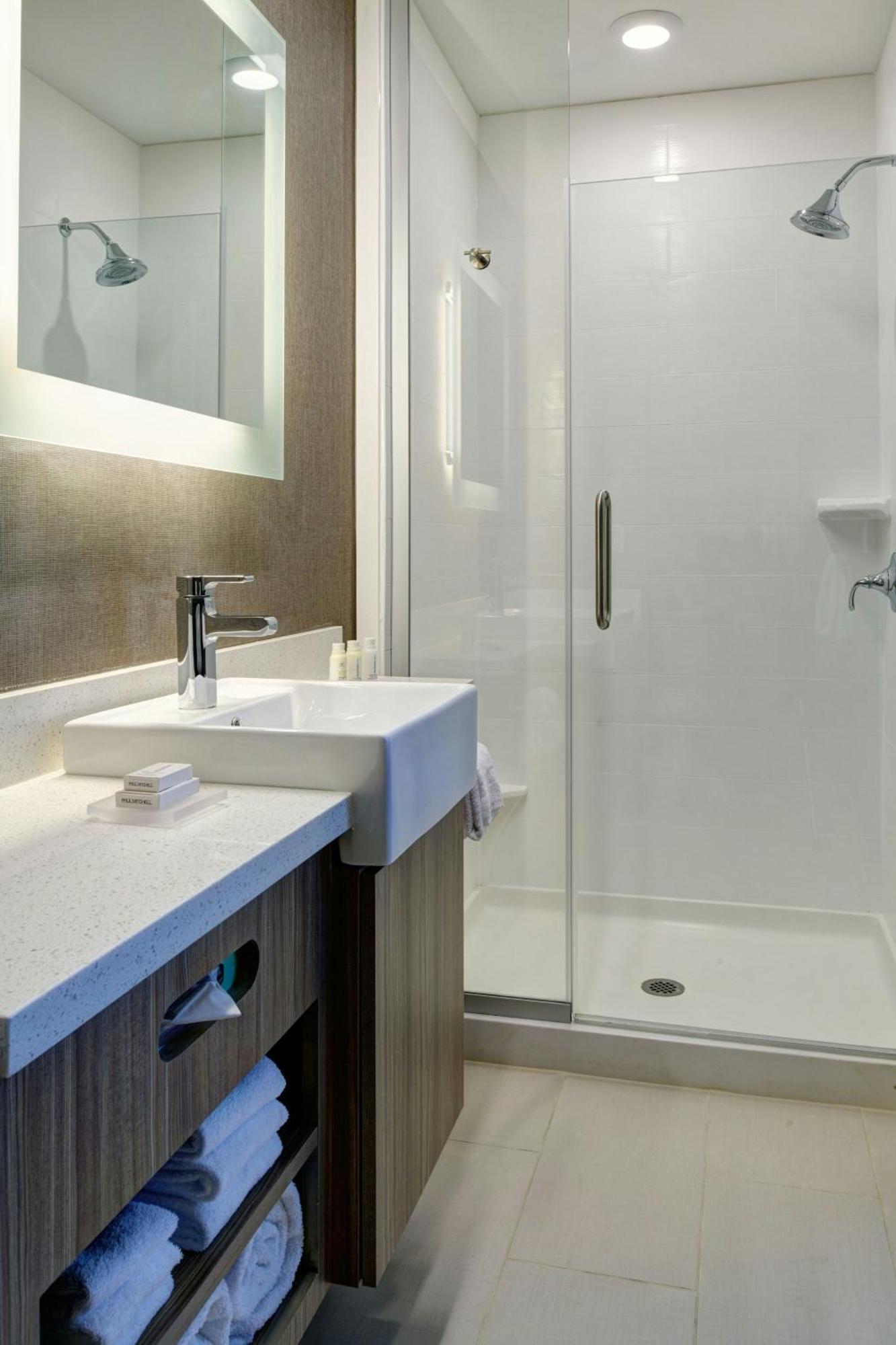 Springhill Suites By Marriott Grand Rapids West Грандвилл Экстерьер фото